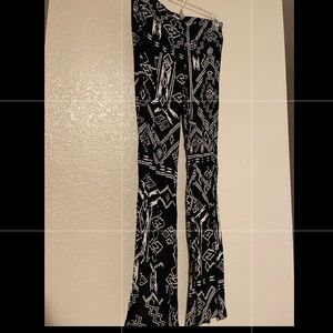 Tribal print flowy lightweight pant